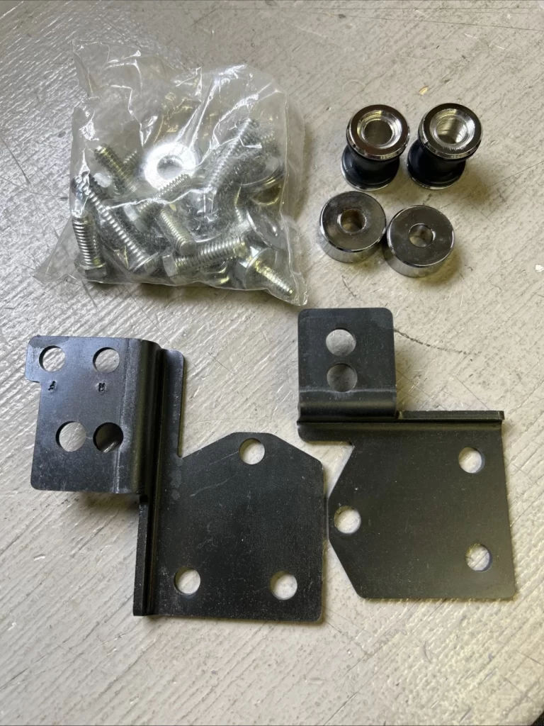 DOCKING KIT FLHT 94UP SISSY BAR